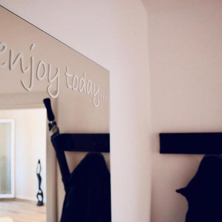 Joy City Stay Iasi 10 تيميشورا المظهر الخارجي الصورة