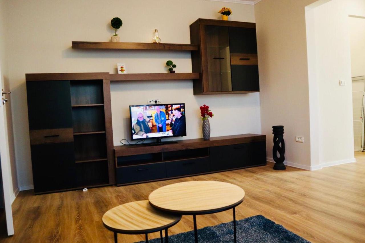 Joy City Stay Iasi 10 تيميشورا المظهر الخارجي الصورة